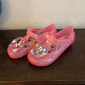 Minnie pink shoes